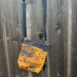 Haiku purse revel crossbody